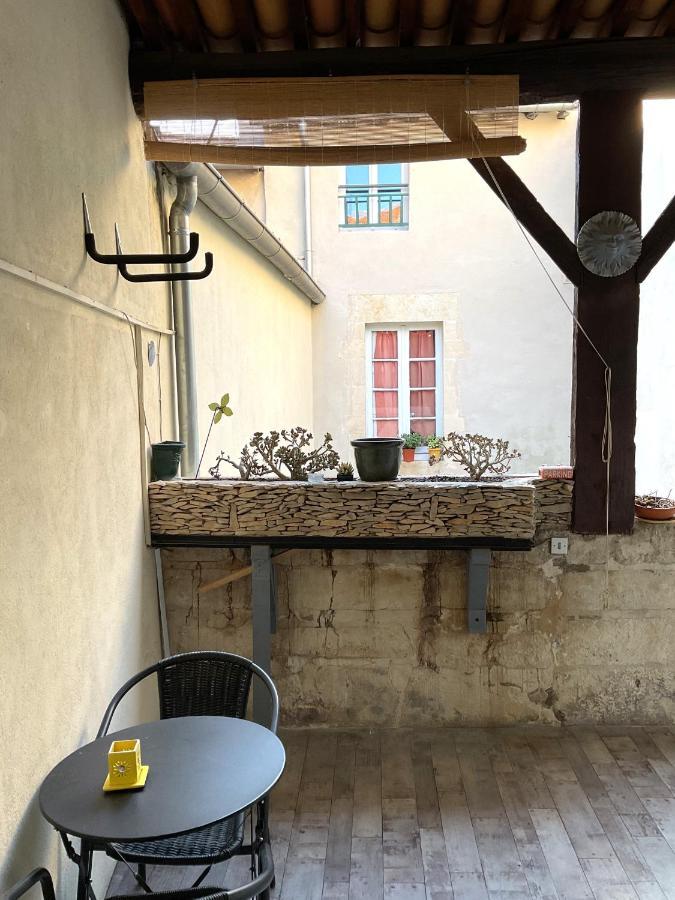 Appartement Place Aux Herbes à Nîmes Extérieur photo