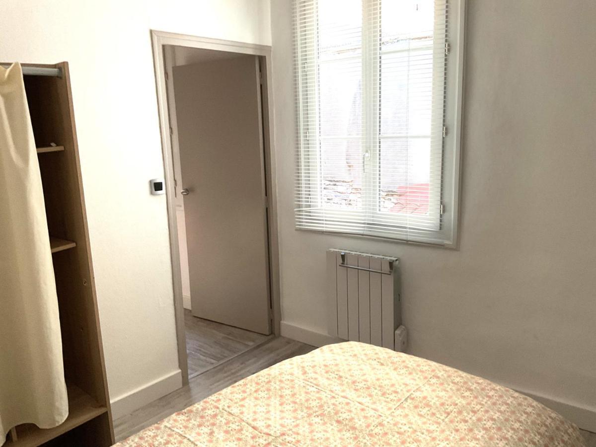 Appartement Place Aux Herbes à Nîmes Extérieur photo