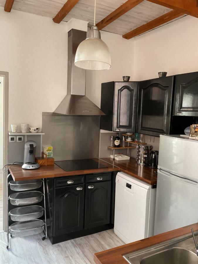 Appartement Place Aux Herbes à Nîmes Extérieur photo