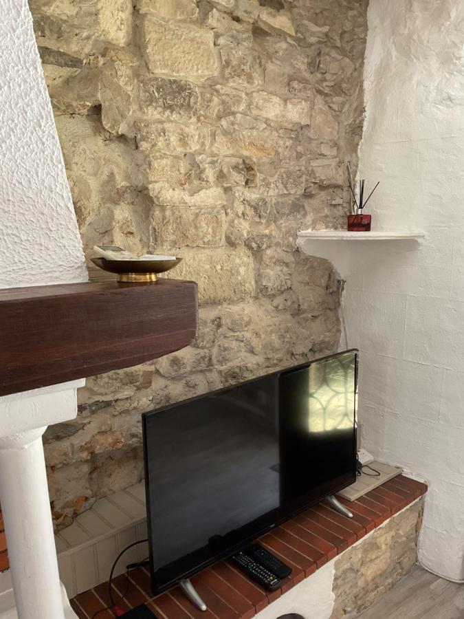 Appartement Place Aux Herbes à Nîmes Extérieur photo